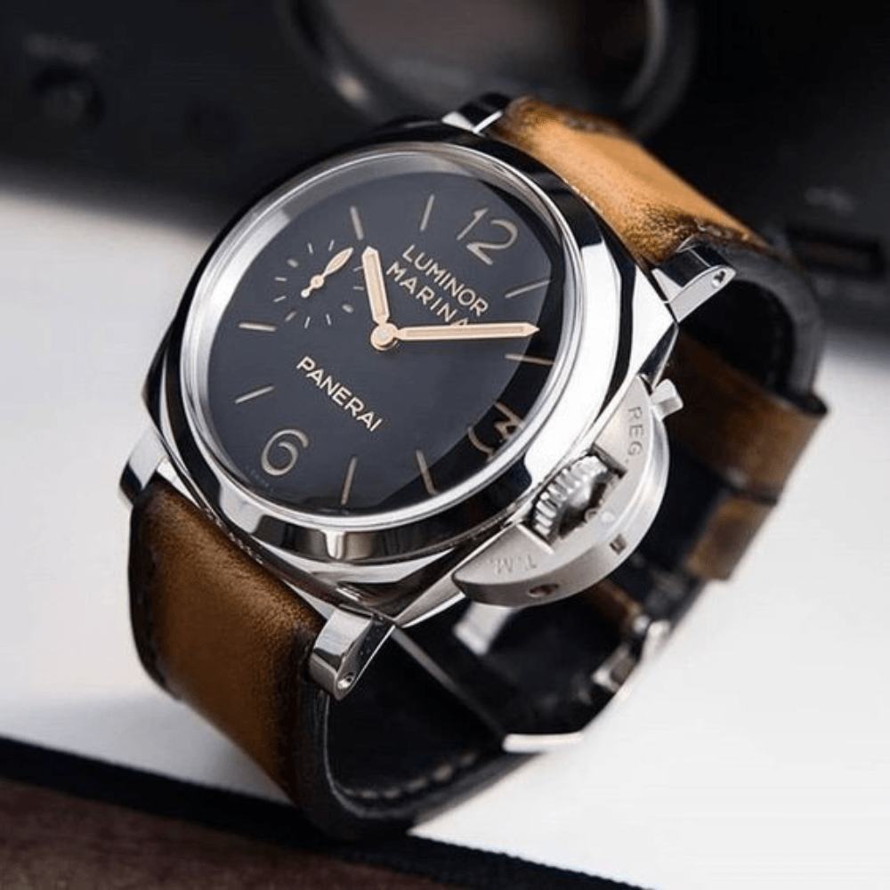 2024's Elite Watch Battle: Panerai vs Omega ā Who Tops the List?