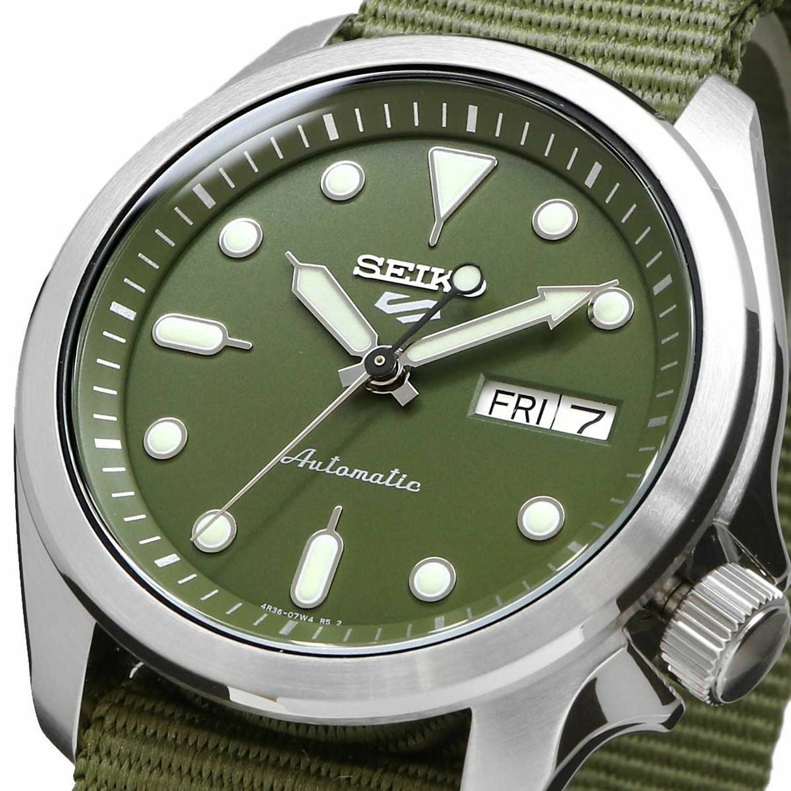 5 Best Seiko Watches Under $200 - Unbeatable Value in 2023