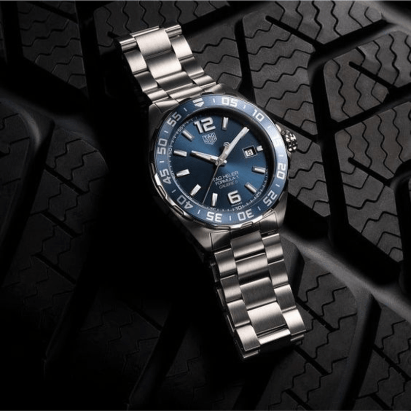 Tag Heuer Formula 1 vs Carrera: Unwrap the Best This Xmas!