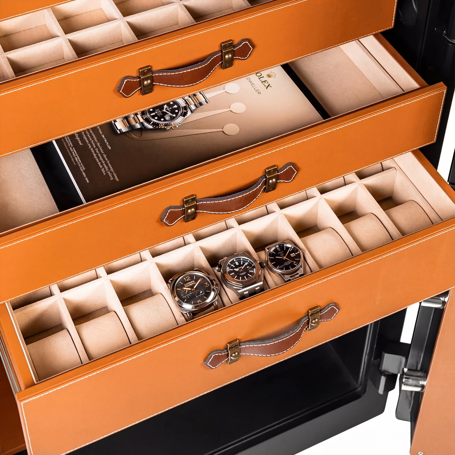 Watch Box vs Watch Winder: Which Do You Need?