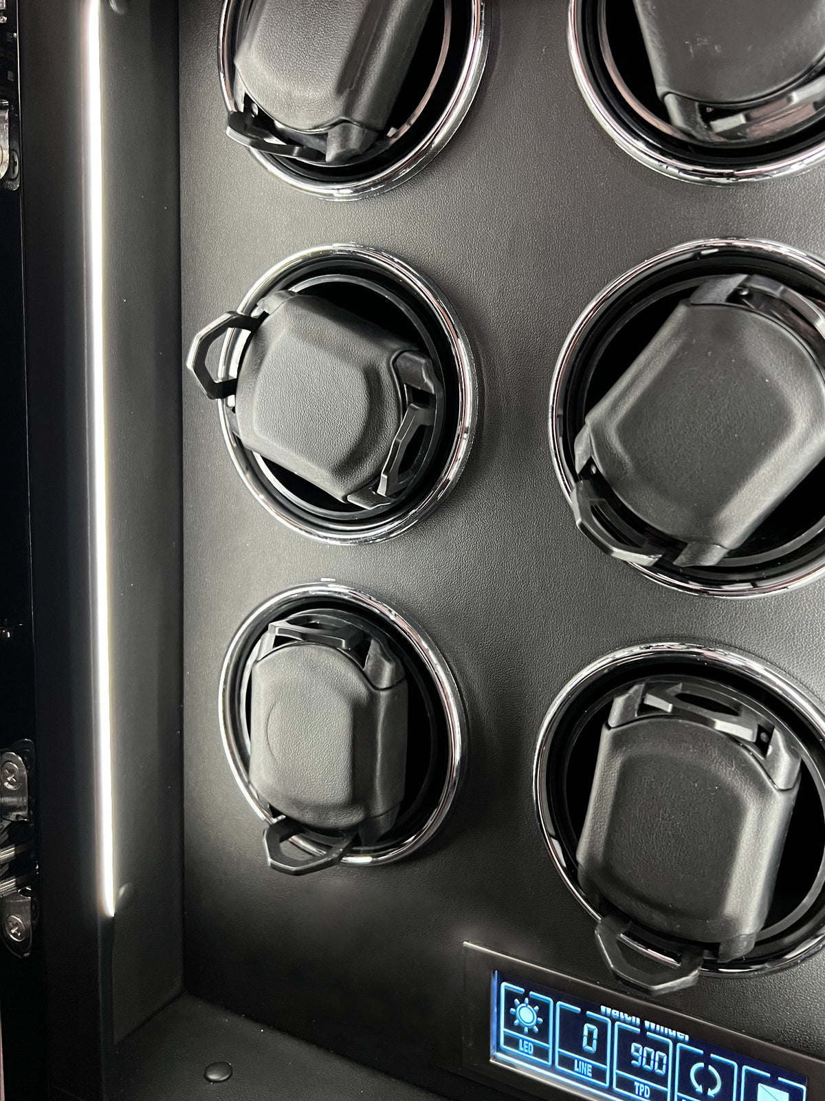 Virtuoso™ Series 6 Watch Winder