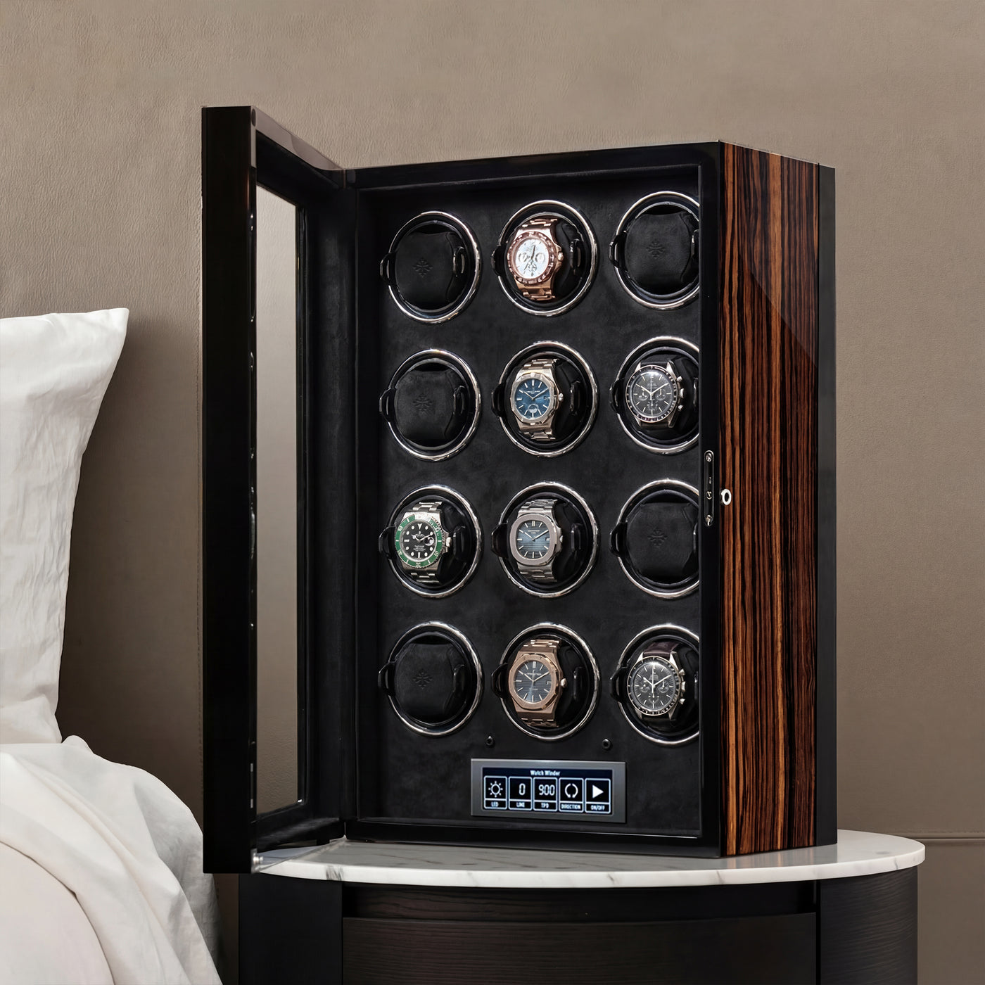 Virtuoso™ Series 12 Watch Winder – detail view